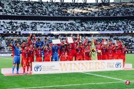 对抗疯狂型玩家：保持冷静并收窄范围是唯一的应对方案。（面对疯狂型玩家：冷静应对并收紧范围才是唯一解）