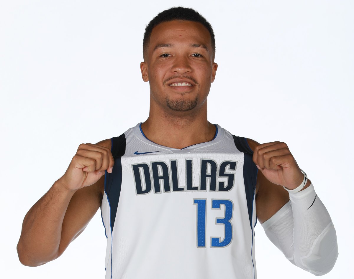 以三分球为 以三分球为